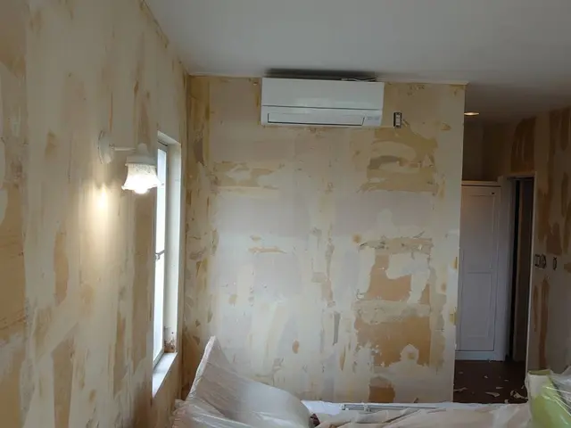 【職人歴30年以上！】経験と技術で、損傷した壁を丁寧に美しく補修します！サービスの画像