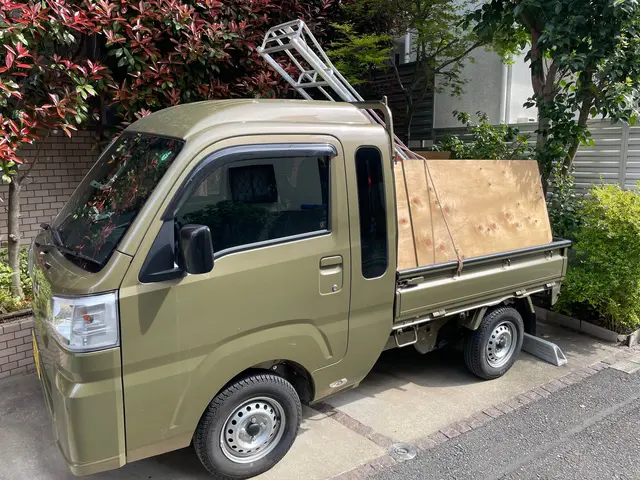 【リピート割】いよいよ剪定のシーズン！年末に向けてお庭を綺麗にしましょう！サービスの画像