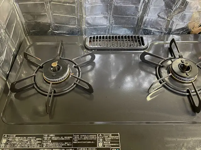 ☆レンジフード、シンク、ガスコンロ、魚焼きグリル、キッチン用品周辺のセット☆サービスの画像