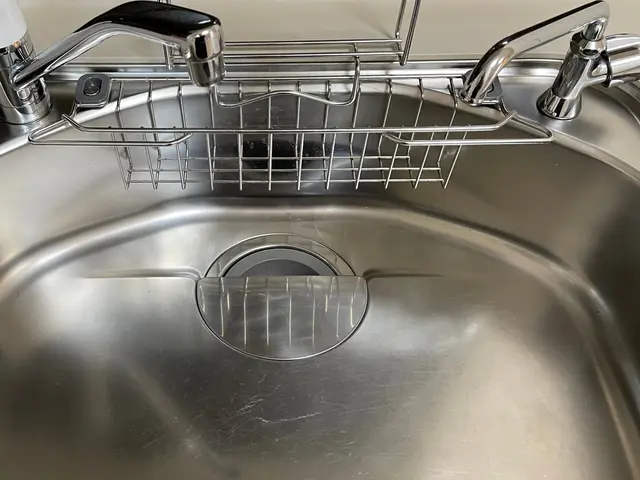 ☆レンジフード、シンク、ガスコンロ、魚焼きグリル、キッチン用品周辺のセット☆サービスの画像