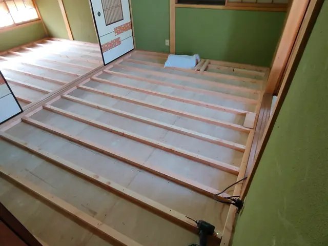 【大阪＠八尾市】上張りのため解体&処分費が不要、安く短い工期で施工可能◎サービスの画像