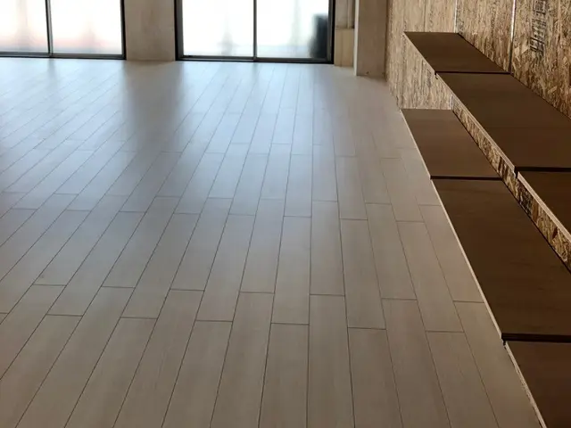 【大阪＠八尾市】上張りのため解体&処分費が不要、安く短い工期で施工可能◎サービスの画像