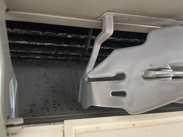 お子様ペットに優しい天然洗剤使用♩長府RAYエアコン対応しております！サービスの画像