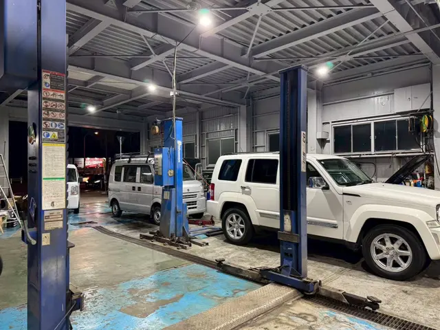 ☆大手カーディーラー実績10年以上の有資格者が大切なお車を整備致します☆車検☆サービスの画像