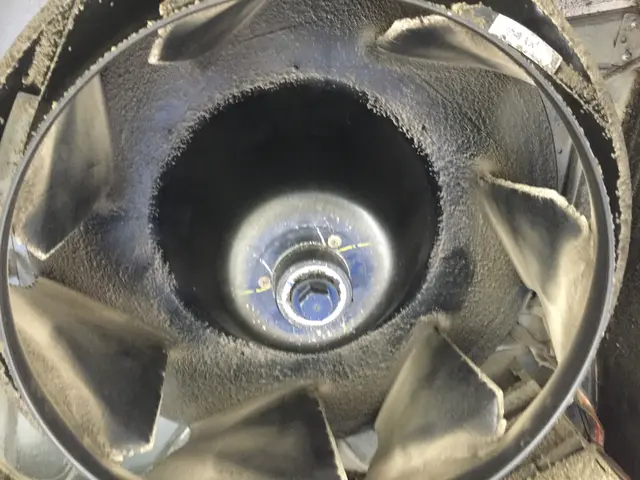 QR・カード可★天井埋込型エアコン（家庭用）クリーニングサービスの画像