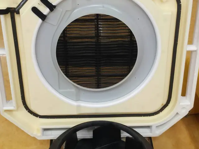 【業務用エアコン洗浄】分解洗浄でエアコンをキレイにお掃除します！サービスの画像