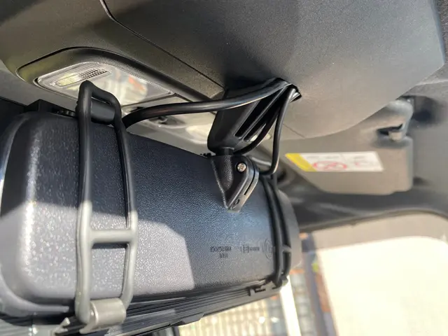 デジタルインナーミラー取付OK、対応車種歴多数ございます！サービスの画像