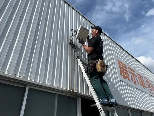 経験と技術で、快適な空間をお届けします。電気工事士が丁寧に対応いたします。サービスの画像