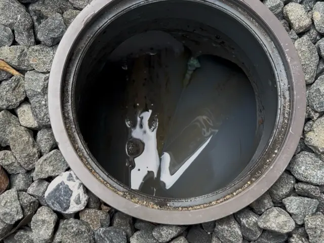 福祉施設や店舗やビル等の排水管高圧洗浄&グリストラップ洗浄専門！サービスの画像