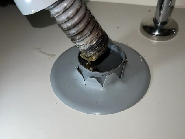 福祉施設や店舗やビル等の排水管高圧洗浄&グリストラップ洗浄専門！サービスの画像