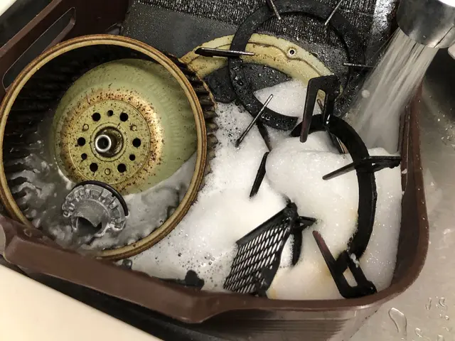 溜まった油汚れを綺麗にしましょう！放置すると故障の原因になります！サービスの画像