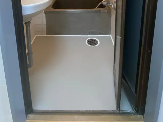 カビ防止！浴室床を一新しましょう！サービスの画像