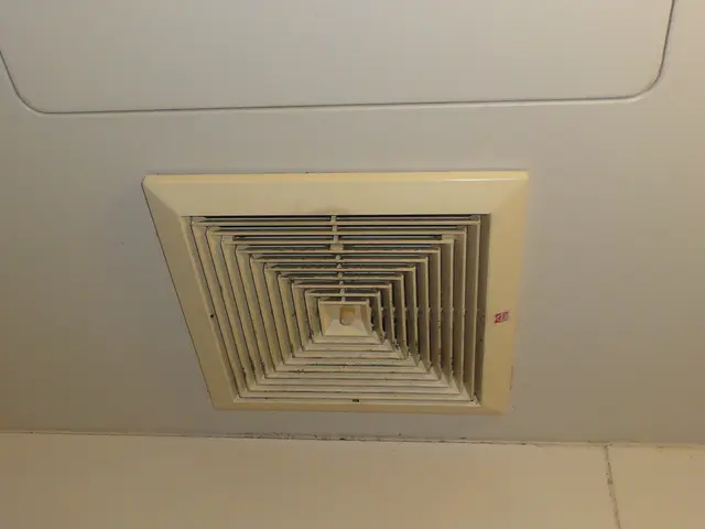 【神戸・北区発】浴室換気扇入替工事！後継機種の確認の為先ずは写真をお送りくださいサービスの画像