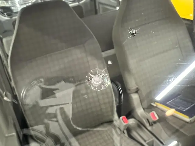 フロントガラスのヒビ・傷のリペア【ウインドリペア】サービスの画像