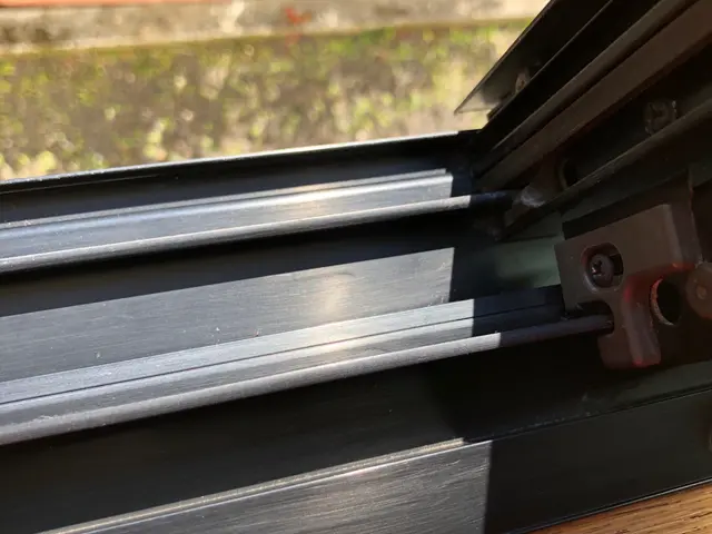 【窓ガラス・サッシ・網戸のクリーニング】透き通る美しい窓ガラスを実現します！サービスの画像