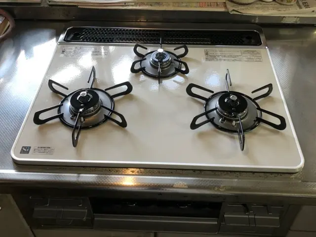 ビルトインコンロの交換サービスの画像