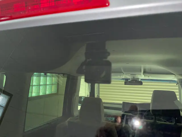 営業時間外も相談OK！豊富な知識で丁寧に説明しながら美しく取り付けますサービスの画像