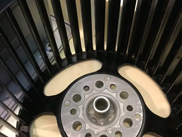 【女性スタッフ活躍中！】分解洗浄で内部の汚れもきれいにします(^^♪サービスの画像