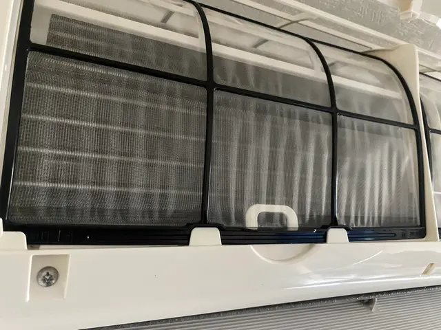 【入居前や後の非対面もOK】水洗式エアコンクリーニングでスッキリ！サービスの画像