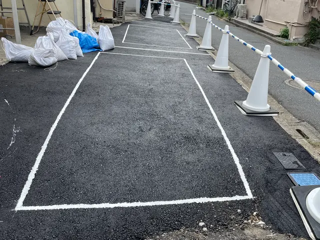 アスファルト舗装及び補修サービスの画像