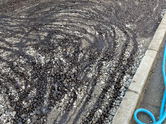 アスファルト舗装及び補修サービスの画像