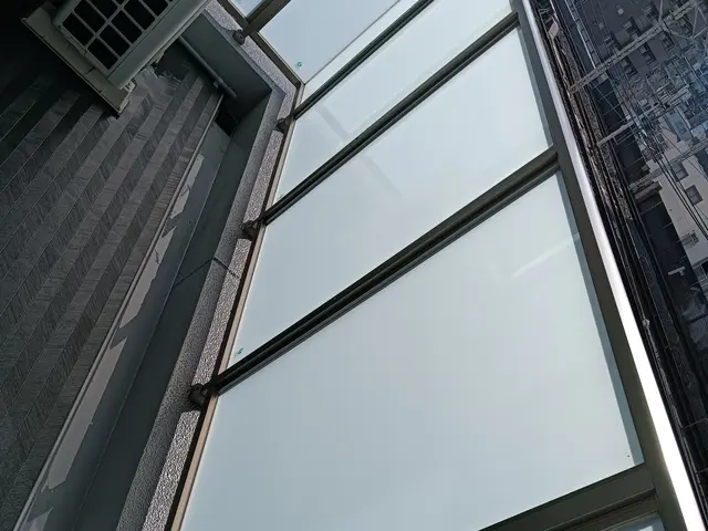 プロの技術で納得の仕上がり！ベランダ・バルコニークリーニングは当店にお任せ下さいサービスの画像