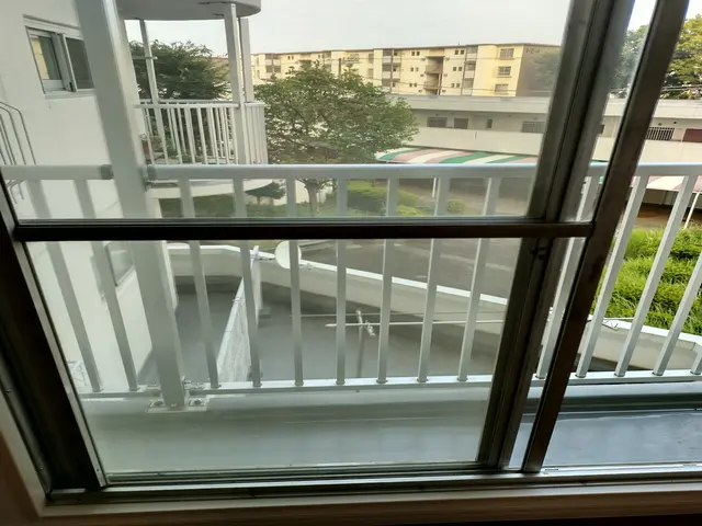 プロの技術で納得の仕上がり！ベランダ・バルコニークリーニングは当店にお任せ下さいサービスの画像