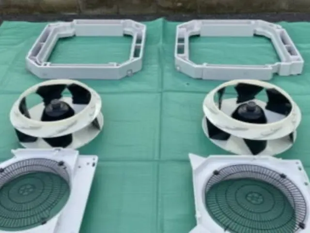 ◎25年の実績【お掃除のプロ集団】ニオイ・不快感…原因は内部汚れ！◉24時間対応サービスの画像