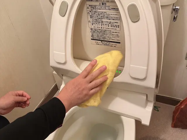 20年の実績と天然洗剤で安心！営業時間外も対応可能な出張専門店サービスの画像