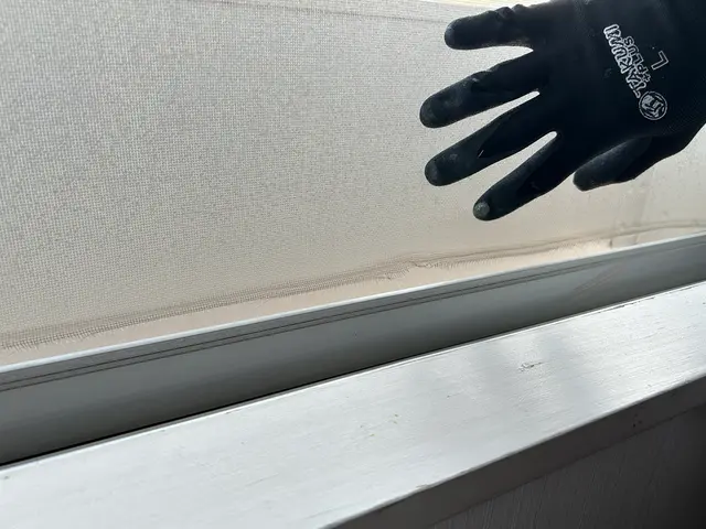 網戸張替えいかがですか？仙台市泉区からお伺い！丁寧な作業を心掛けています！サービスの画像