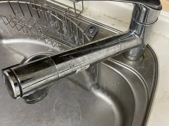 キッチンクリーニング清掃！汚いヌメリ汚れ、油、除去致します。掃除時間がない方必見サービスの画像