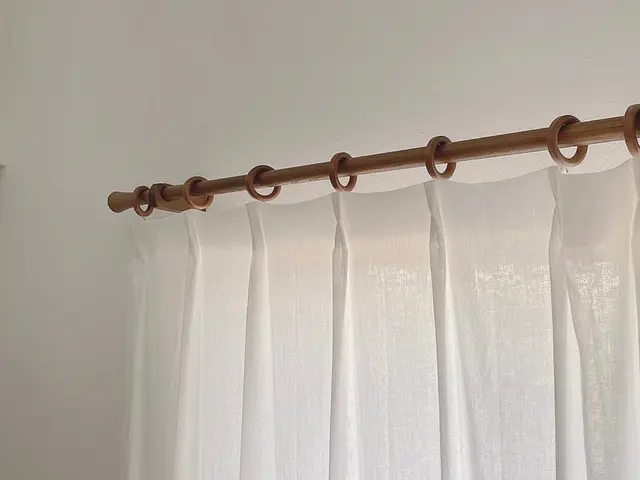 【安心低価格】カーテンレール、ブラインド、ロールスクリーはプロにお任せください！サービスの画像