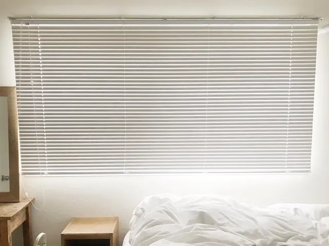 【安心低価格】カーテンレール、ブラインド、ロールスクリーはプロにお任せください！サービスの画像