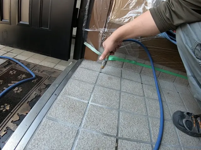 大手ハウスメーカーの施工店！奈良のしろあり防除施工士が責任を持って工事します！サービスの画像