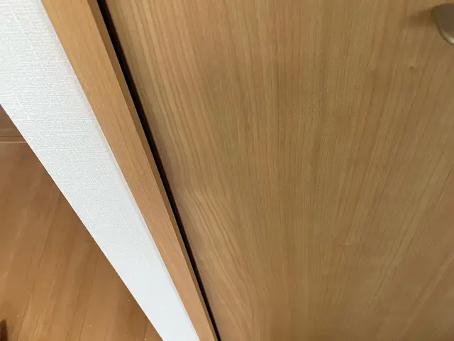 室内ドアのキズ・穴、キレイに直します！経験と知識を活かして迅速丁寧な作業！サービスの画像