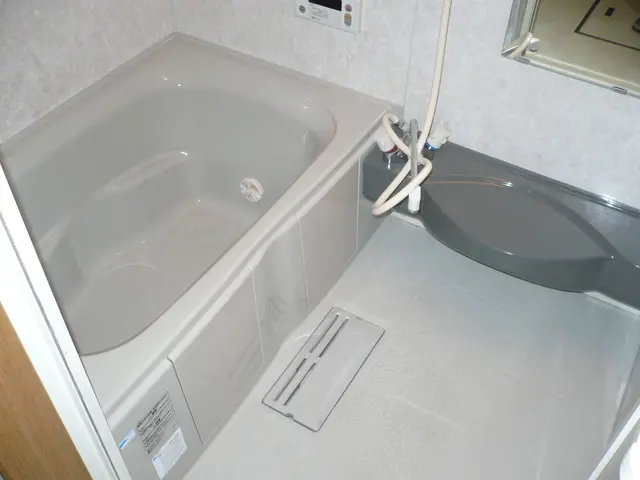 気持ちよくお風呂に入りませんか。カビ防止のコーティングも追加費用で施工可能サービスの画像