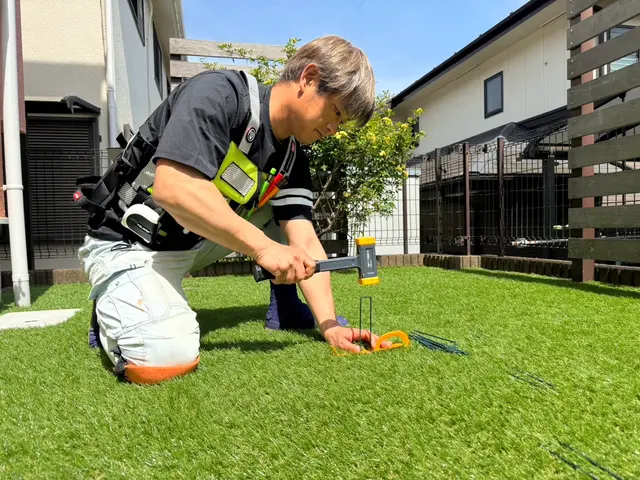 つい寝転びたくなる人工芝♪一年中緑でふっかふか☆小さなお子様からご年配の方まで☆サービスの画像