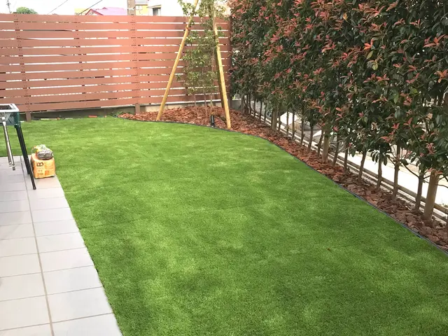 つい寝転びたくなる人工芝♪一年中緑でふっかふか☆小さなお子様からご年配の方まで☆サービスの画像