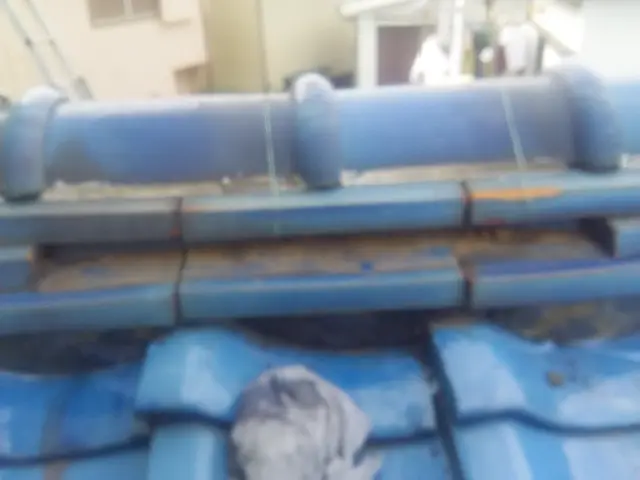 屋根、瓦補修。屋根葺き替え。カバー工法工事サービスの画像