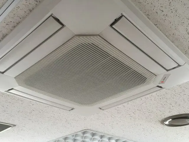 ★エアコン内部洗浄★夏前エアコン洗浄！夏使用後エアコン洗浄(^^)/サービスの画像