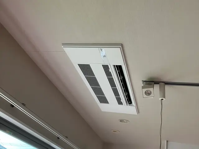 【取り付け続けて40年以上】年間500台の安心施工！サービスの画像