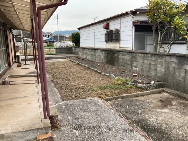 【経験10年以上】庭木の伐採・抜根｜個人宅専門・安全第一で対応サービスの画像