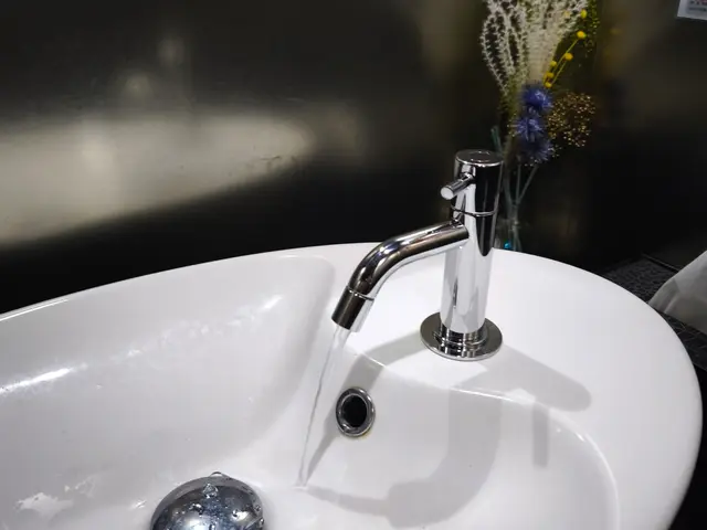 迅速丁寧な作業をいたします◆損害保険加入◆廃材処分無料◆サービスの画像