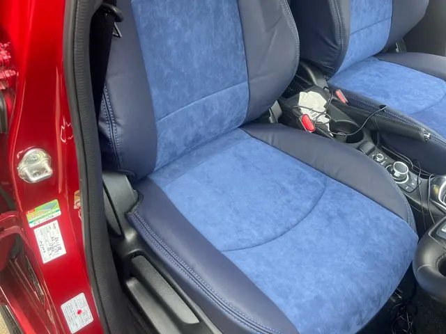 出張シートカバー取付サービスの画像