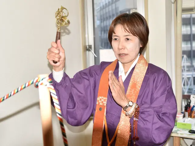 ♦女性僧侶が伺います♦お寺と繋がりがない方、各種ご法要、いつでもご相談ください。サービスの画像