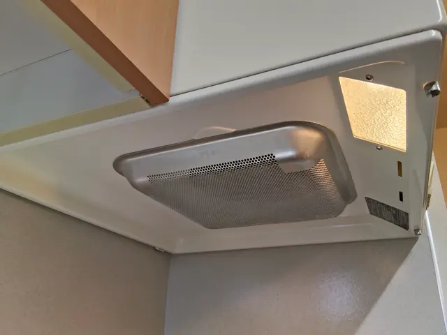 ​水回り掃除の決定版！ZAFIRO CREAM 4点セットで家中ピカピカ！！サービスの画像