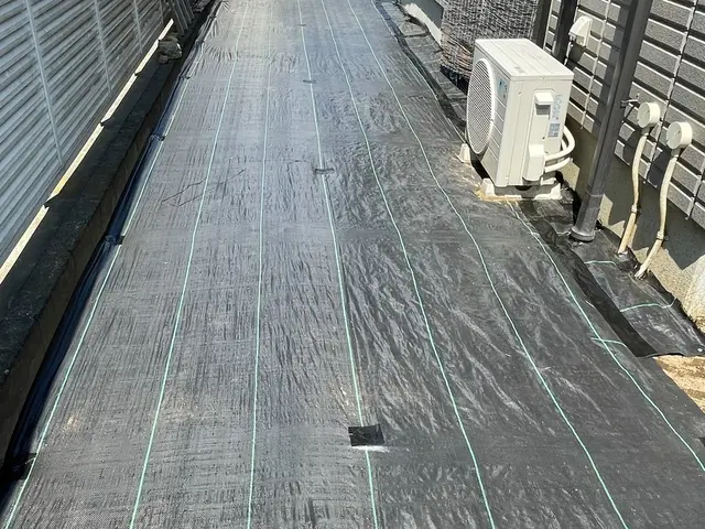 【神奈川限定】草取り・除草シート・砕石敷き専門店！追加料金なし！現地調査も対応！サービスの画像