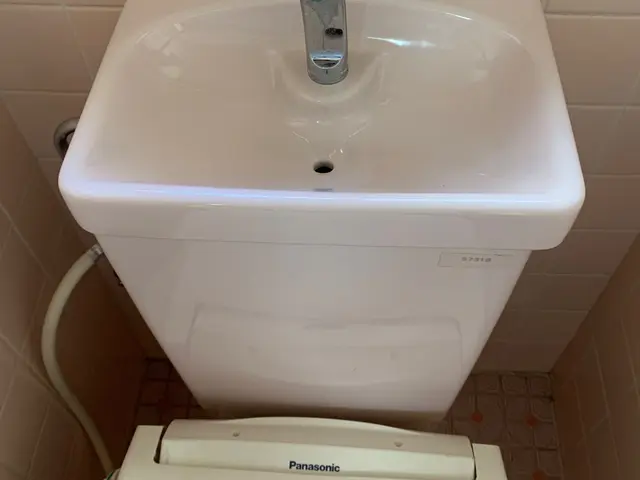 [★真心込めて磨きます★] 頑固な汚れ・黄ばみもさよなら！徹底的に清掃します！サービスの画像