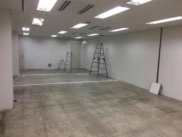 店舗・一般宅・賃貸物件経験あり◎間仕切り撤去で広々空間に！アフター工事も対応可能サービスの画像