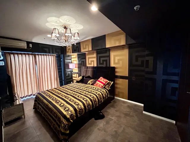 南青山のはがせる壁紙専門店！豊富な実績と1年間保証付き☆壁紙代込・カードOK☆サービスの画像